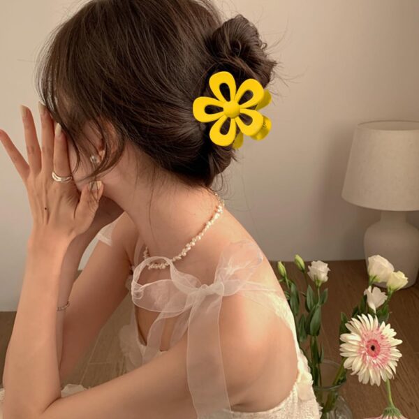 8PCS Flower Claw Clips - Image 4